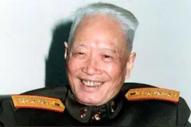 101岁开国中将，长寿秘诀是啥？早上吃2个鸡蛋，中午喝3杯茅台图片