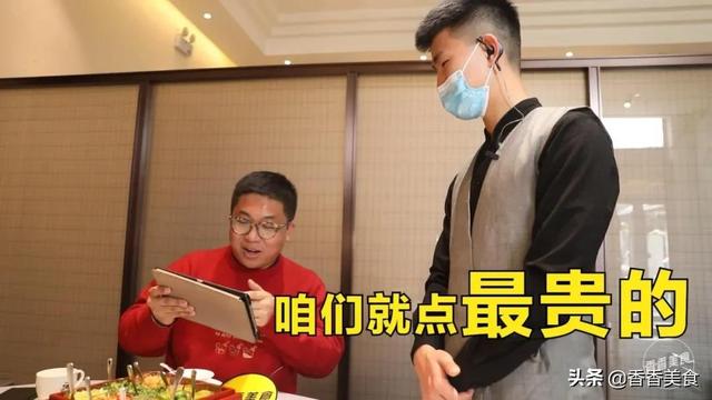 鹅蛋能和花胶一起吃了 2026年鹅蛋能和花胶一起吃了会中毒吗