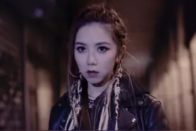 中国歌手在国外受欢迎吗？看看邓紫棋油管MV前十播放量吧图片