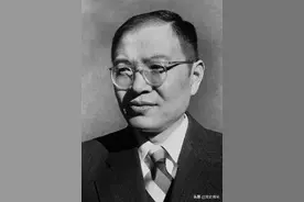 张闻天一生所担任的职务图片