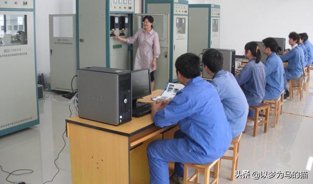 大专生适合的8大专业，毕业找工作容易，学历低也能拿高薪