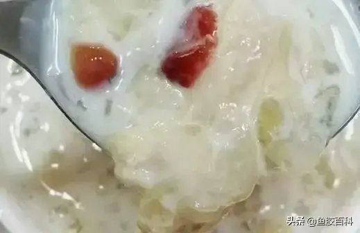 花胶炖莲子雪耳 花胶炖莲子雪耳汤的做法