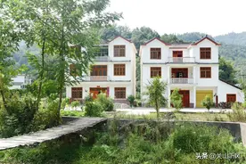 农村俗语：“千年坟场不如当年屋场”，什么意思？为什么这么说？图片