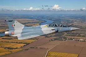 印度空军靠摔打，二手幻影未到货，已有战机坠毁，莫迪有先见之明图片