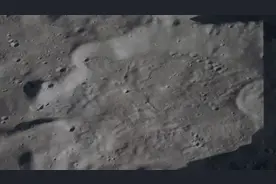 瞧！这就是望远镜眼中的月球世界，表面相当清晰视频封面