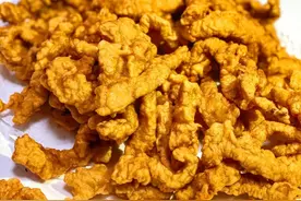 嘎嘣脆的山东炸肉图片