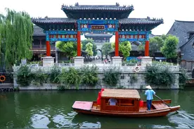一橹秋声：船哥哥和凉爽的秋初一起安抚这座城图片