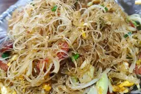 江西炒粉，夜市美食第四站，料多材真且管饱的地道美食图片