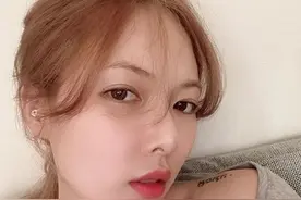 回归在即！“小野马”金泫雅晒清纯私照，牛奶皮肤+性感锁骨吸睛图片