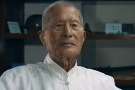 面对猛烈炮火，战场士兵能用战友尸体挡子弹吗？老兵含泪说出答案图片