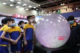 看完中国探月逆风翻盘的爽文后，不妨看看这些神预言电影？图片