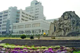 卫星航拍重庆万州7所大学：1所本科院校，6所专科院校图片