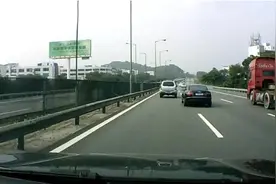 开车总是会偏右，这些"坏毛病"真的改不了吗？图片