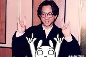 凌晨，他拽黄家驹坠下舞台，如今黄家驹抱憾离世，他却风光27年图片