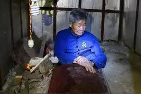 湖南深山有座“活人墓”，墓内机关重重，还住着一位九旬的老人图片
