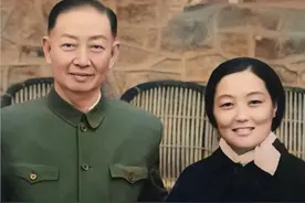 洛阳牡丹马金凤图片