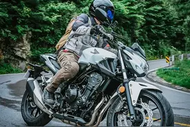 CB400F | 追光逐影，成就操控传奇图片