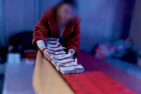 “我被我的亲舅妈骗了！”小伙热恋半年发现女友竟是自己舅妈：为她花掉好几万，自己不是唯一受害人图片