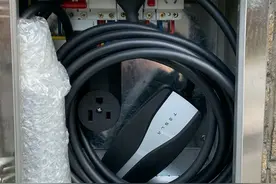 请人不如自己上，特斯拉原厂7kw充电桩安装图片