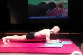 平板支撑，为什么这么受欢迎？看完这张图你就明白了图片