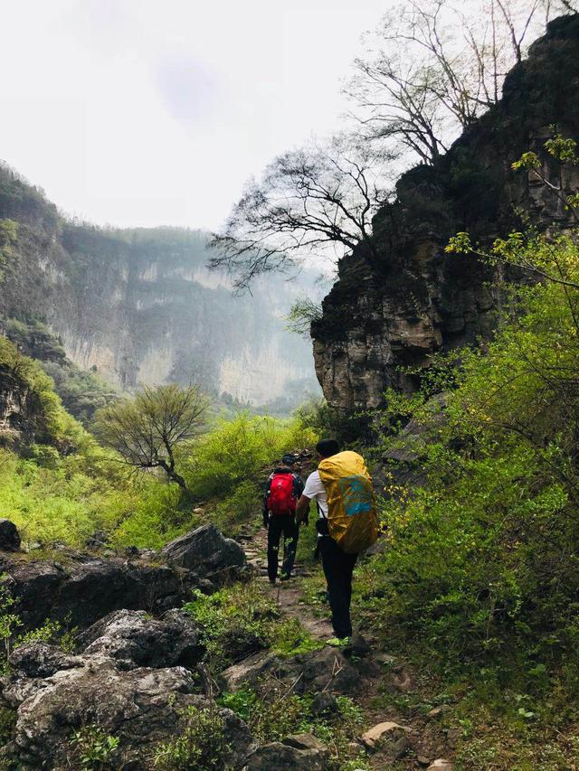 跟着郑州户外驴友团，徒步中国十大非著名山峰