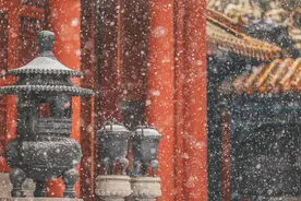 这位90后大神用一支笔还原出故宫版清明上河图，手绘界都炸了图片