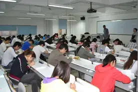 “如果还能重来，不会让孩子上专科”，一位父亲的自述，引人深思图片