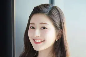 古灵精怪—赵露思图片