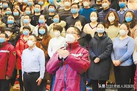 【中国甘肃网-甘肃日报】医者仁心 情洒荆楚——记蔡辉和他带领的甘肃首批援助湖北医疗队图片