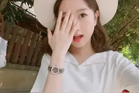 把闺蜜亲自送给了自己老公图片