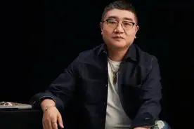 刘强东退休？！新官上任，京东照旧图片