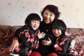 11年前，生下试管双胞胎的60岁大妈，现坦言：如有来生我不会再要图片