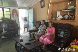 不离不弃！宁波妈妈43年照顾患病养女，她说，将来要带女儿一同去敬老院图片