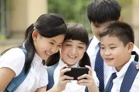 现在孩子普遍早熟，避免孩子犯错和受伤害，家长要怎么做图片