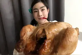 香嫩多汁，脆皮烤全鸡图片