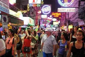 泰国酒吧街号称男人天堂，现在啥样？如果不是镜头拍下我都不敢信图片