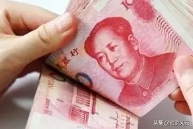 如果一张百元人民币重1.15g，在银行存500万纸币需要其他人帮助吗图片