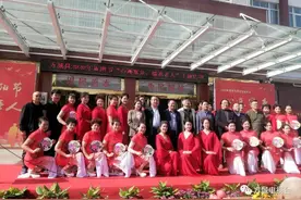 郑州方城商会会长袁宝青率队看望慰问方城县特殊贫困人员图片