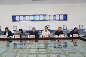 卢秋生调研富士康（太原）科技工业园图片