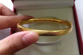 七夕送了老婆一个大金镯子，神奇的事情发生了：女人心，海底针图片