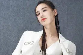 种草完金晨200块的衣服，黄圣依的8个行李箱瞬间不香了图片