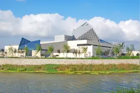 江苏盐城闻名遐迩六所高中，一本上线率相当高，堪称重本人才摇篮图片