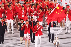 杨倩拿金牌，巾帼不让须眉！中国奥运会首金获得者：女运动员8人图片