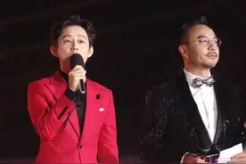 芒果台主持人大换血，俩大家族辉煌不再，沈梦辰被四小花踢出局图片