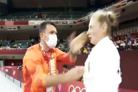 东京奥运会女选手上场前被抽耳光！到底咋回事？图片