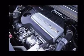 汽车发动机里的油泥和积碳要不要清洗？清理后，会不会有什么危害视频封面