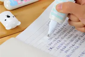 老师为什么禁止学生用修正带，看完这些原因，才知道老师用心良苦图片