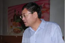 内蒙古一经开区管委会原主任被查 女婿一同被带走图片