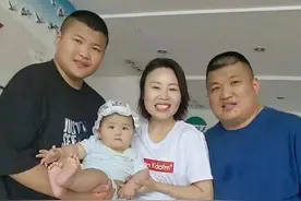 41岁草帽姐自曝已当奶奶，儿子没到法定结婚年龄，曾因炫富惹争议图片