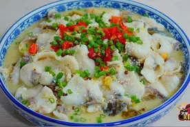 饭店大厨不外传的酸菜鱼教程，学会就可以开店了，喜欢的收藏图片